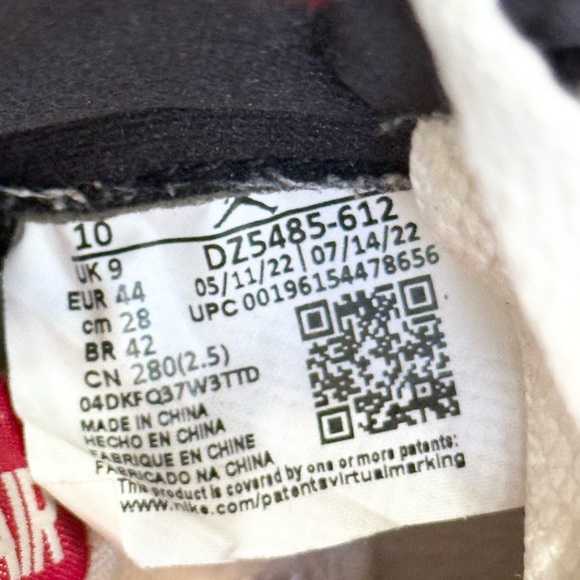 AUTHENTIC Jordan 1 Retro High OG Chicago Lost and Found size 10 DZ5485-612 2022 - Picture 8 of 10